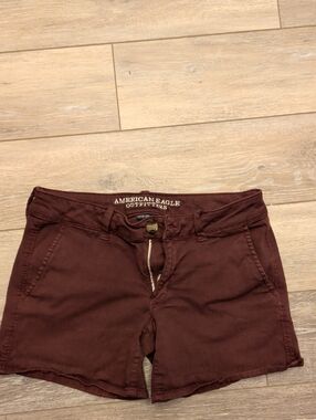 American Eagle Outfitters Women's Burgundy Twill Midi Shorts Size 6